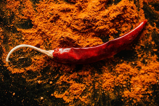 Cayenne Pepper Powder: A Natural Solution for Wound Management in Parrots